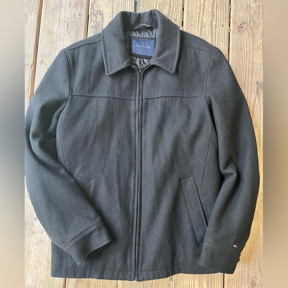 Tommy Hilfiger mens black wool jacket with quilting lining size Small